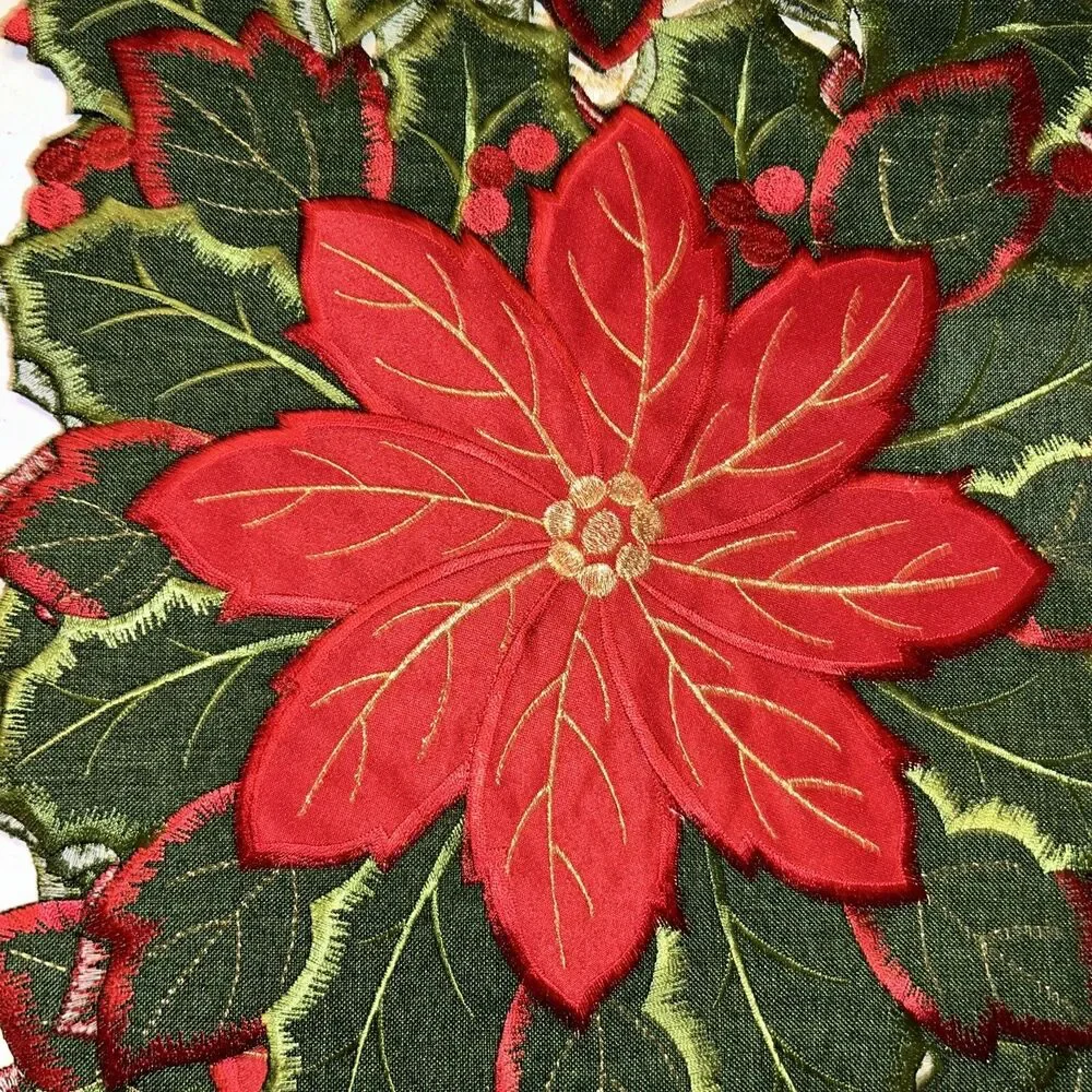 Robert Stanley Home Collection Table Runner Christmas Tableware Poinsettia